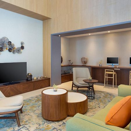 Holiday Inn Lampung Bukit Randu By Ihg 반다르 람풍 외부 사진